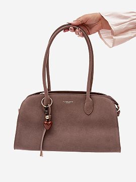 Everyday handbag Step in style  Women\'s handbag made of suede imitation is a stylish and practical accessory that will perfectly complement everyday outfits. The model is 