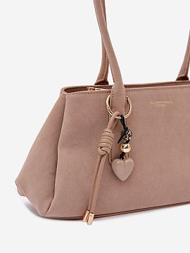 Everyday handbag Step in style