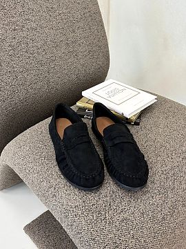 Mocassin Step in style  Women\'s loafers made of eco suede are a timeless model that you can easily match to various stylings. Their simple cut makes them perfect f
