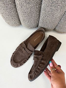 Mocassin Step in style