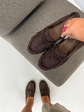 Mocassin Step in style