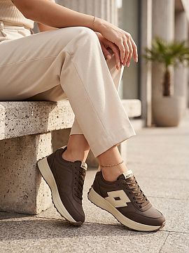 Platform sneakers Step in style  Women\'s sneakers by Lotto are a fashionable and comfortable choice for everyday outings. The model made of a combination of eco leather and
