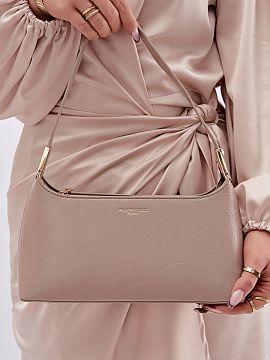 Everyday handbag Step in style