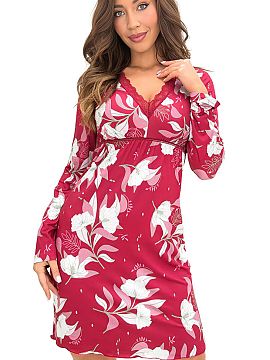 Nightshirt Donna  Nightgown Brigitte II is a combination of subtle elegance and everyday comfort. The feminine floral pattern, delicate lace adorning the neck