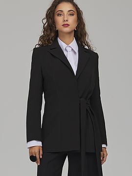 Jacket Nife  A women\'s jacket with a regular cut is an elegant and timeless proposition that will work perfectly in both work outfits and more formal oc