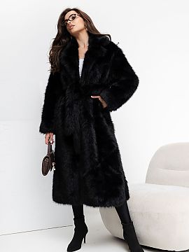 Coat Factory Price  Fur women\'s coat in an elegant style is a striking proposal for the autumn-winter season. The model is made of a material that is a combina