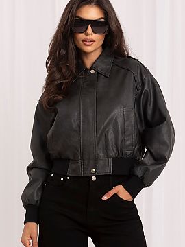 Jacket Italy Moda  Women\'s faux leather bomber jacket is a stylish proposal for the autumn-winter-spring season. The model of standard length is made of smoot