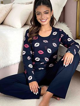 Pyjama Donna