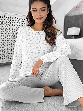Pyjama Donna