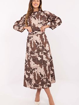 Skirt Italy Moda  An elegant women\'s midi skirt made of a pleasant to the touch material with a suede finish. The model combines a trendy animal motif with a