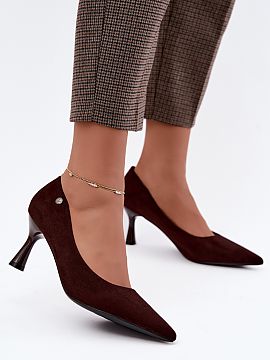 Block heel pumps Step in style  Classic women\'s pumps from the Vinceza brand are a timeless model that will work perfectly in elegant stylings for many occasions. The simp