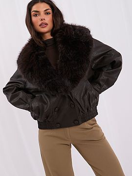 Jacket Italy Moda  Women\'s eco-leather jacket is a stylish proposal for autumn days, suitable for both everyday wear and work. The model of standard length st