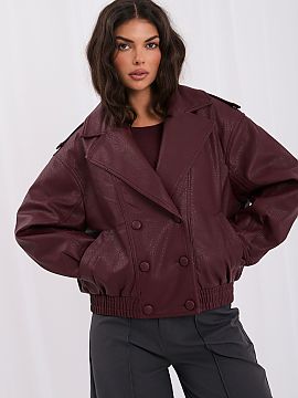 Jacket Italy Moda  Women\'s faux leather jacket is a stylish proposal for autumn days, suitable for both everyday wear and work. The model of standard length s