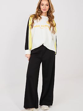 Set Rue Paris  Stylish tracksuit set in a casual version is the perfect proposition for everyday wear. Comfortable, yet fashionable set consists of a long-