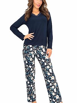 Pyjama Donna  Women\'s two-piece pajamas Irene are a combination of comfort, feminine style, and subtle details. Made of soft fabric containing 95% viscos