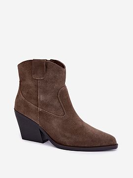 Heel boots Step in style
