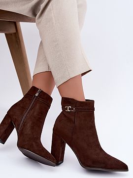 Heel boots Step in style