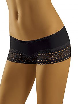 Shorts Wolbar   Comfortable shorts.
 - made of cotton knitwear
 - legs finished with openwork lace
 - model with low hip line

