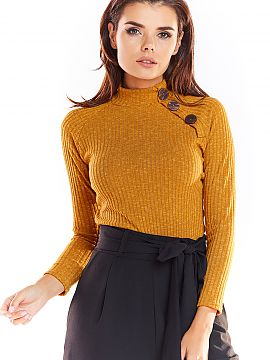 Jumper awama  Fitted half-golf with long sleeves, is a perfect complement to the office stylization, in autumn and winter edition. Made of elastic and ver