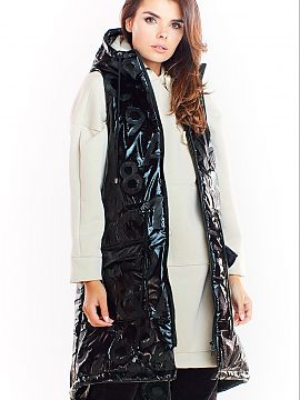 Gilet awama  Absolute must have this fall. Vest made of quilted shiny fabric in two colors, deep black and silver. Lined vest with a hood and pockets on 