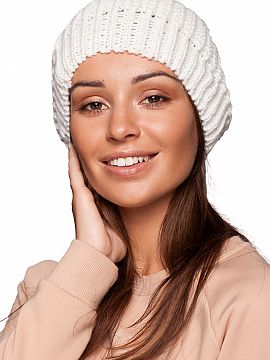 Beret BE Knit  Stylish and elegant warm beret, is the perfect accessory for cold winter days.
 Height 22 cm.