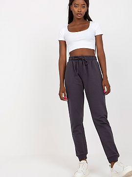 Tracksuit trousers BFG  Sweatpants with elastic waistband, slip pockets on the sides. High-waisted pants with a tie at the waist.