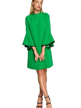 Daydress Moe  A dress with a trapezoidal or otherwise A-line cut not only adds girlish charm, but also helps to cover up the shortcomings of the figure. W