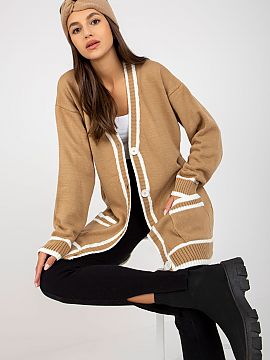 Cardigan Rue Paris  Long-sleeved cardigan with button closure, slip pockets on the sides. Sweater with contrast trim.