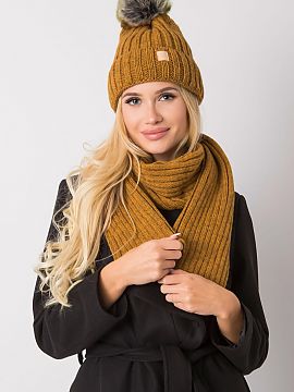 Set Rue Paris  Winter set consisting of a hat and a scarf. A perfect set for the coming winter.