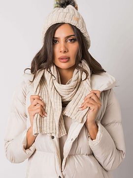 Set Rue Paris  Winter set consisting of a hat and a scarf. A perfect set for the coming winter.
