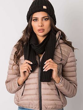 Set Rue Paris  Winter set consisting of a hat and a scarf. A perfect set for the coming winter.