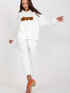 Set Ex Moda  Women\'s sweatshirt set consisting of a sweatshirt and pants. Sweatshirt with long sleeves, hood and kangaroo type pocket on the front.   Lo