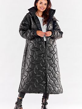 Coat awama  Long quilted coat with hood. Widened towards the bottom, with ribbed sleeves, fastened with press studs. The coat has a slit from the knees,