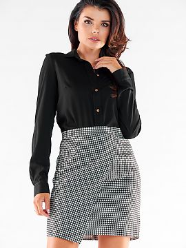 Skirt awama  Asymmetrical mini length skirt with a covered zipper. The colors are so versatile that it will look perfect in many combinations. The produc