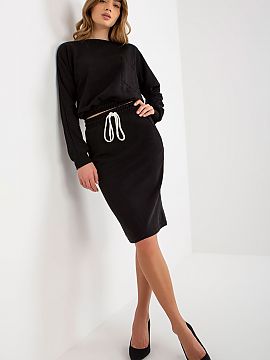 Set Ex Moda  Tracksuit set consisting of a sweatshirt and skirt. Blouse with long sleeves and round neckline. Skirt with waist tie and slip pockets.