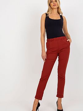 Women trousers Lakerta  Simple yet elegant women\'s pants with an elastic waistband. On the sides slip pockets. They will go perfectly with a jacket, as well as on 