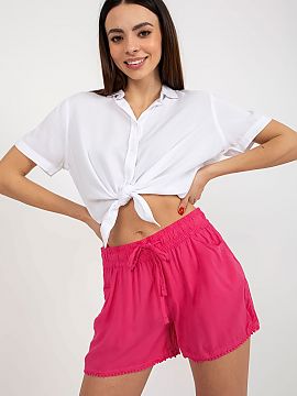 Shorts Fresh Made  Women\'s shorts with tie waist, slip pockets on the sides.