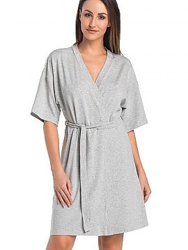 Bathrobe Teyli  - Women\'s bathrobe in black- Made of high quality viscose- Has cooling properties during hot days