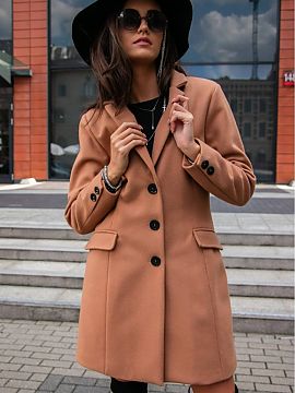 Coat Roco Fashion  Single-breasted coat with a tailored cut. Fastened with three buttons with a classic collar. It has a lining, practical pockets and decorati