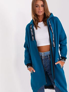 Sweatshirt Relevance  This extended sweatshirt is an ideal choice for sporty and everyday styling. Made of soft cotton, it provides comfort and convenience. The s