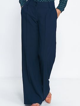 Trousers Nife  After many seasons of the dominance of slim-fitting pants, models with wide legs, the so-called wide leg, have returned. Pants of this type 