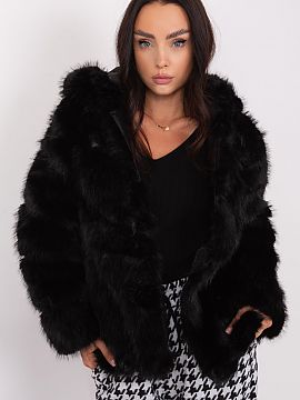 Jacket AT  This elegant fur jacket is an excellent choice for colder days. Its standard length and long sleeve provide warmth and comfort. The jacket i