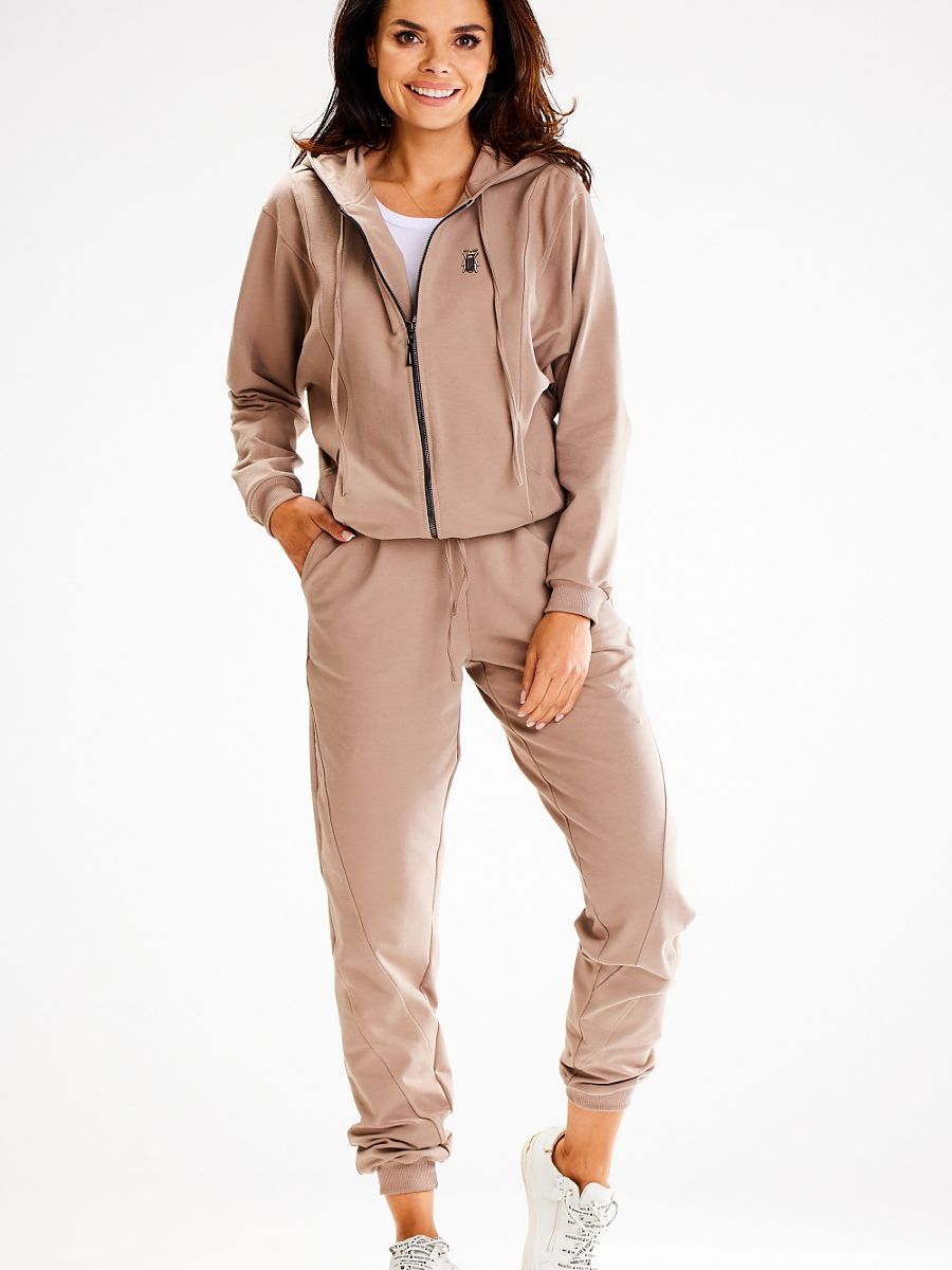  Sweatshirt model 187144 awama 