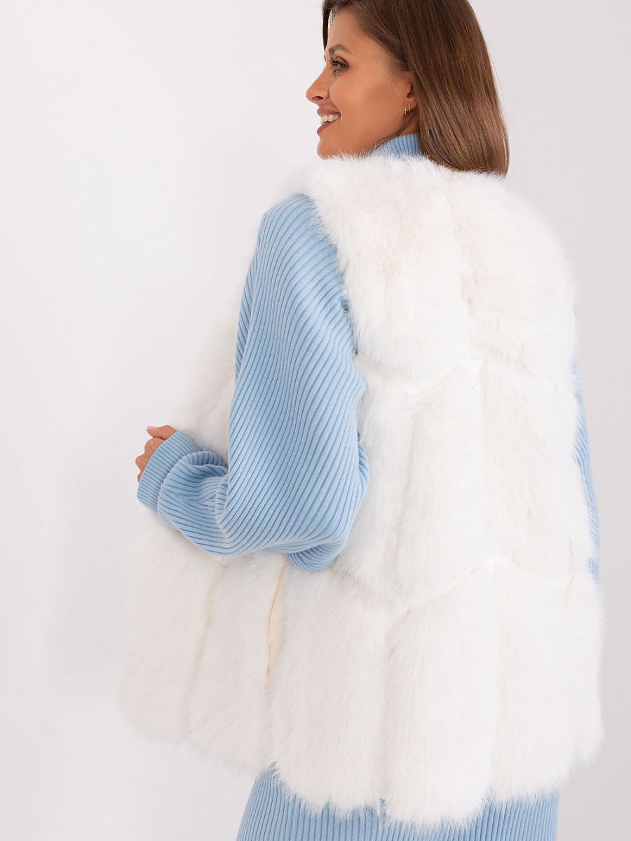  Gilet model 187533 AT 