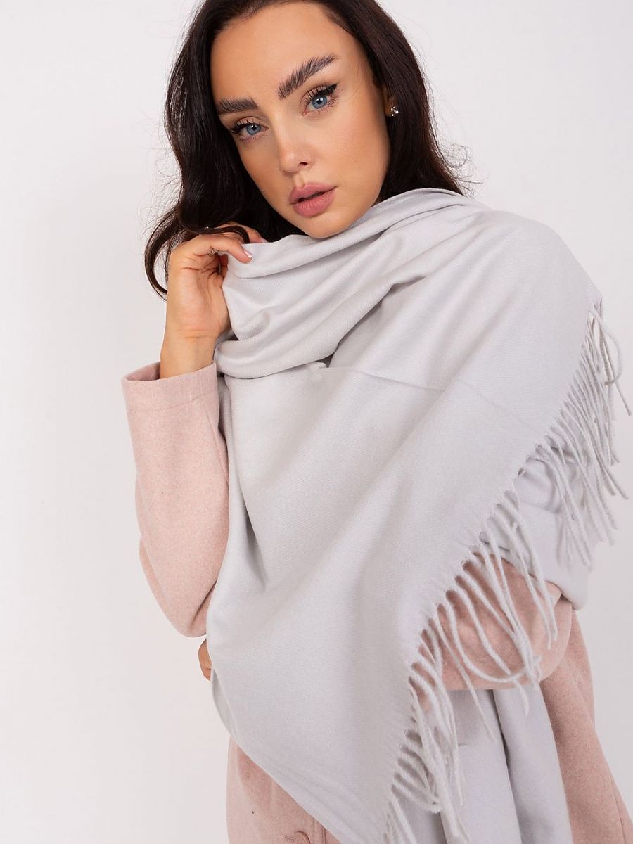  Shawl model 187611 AT 
