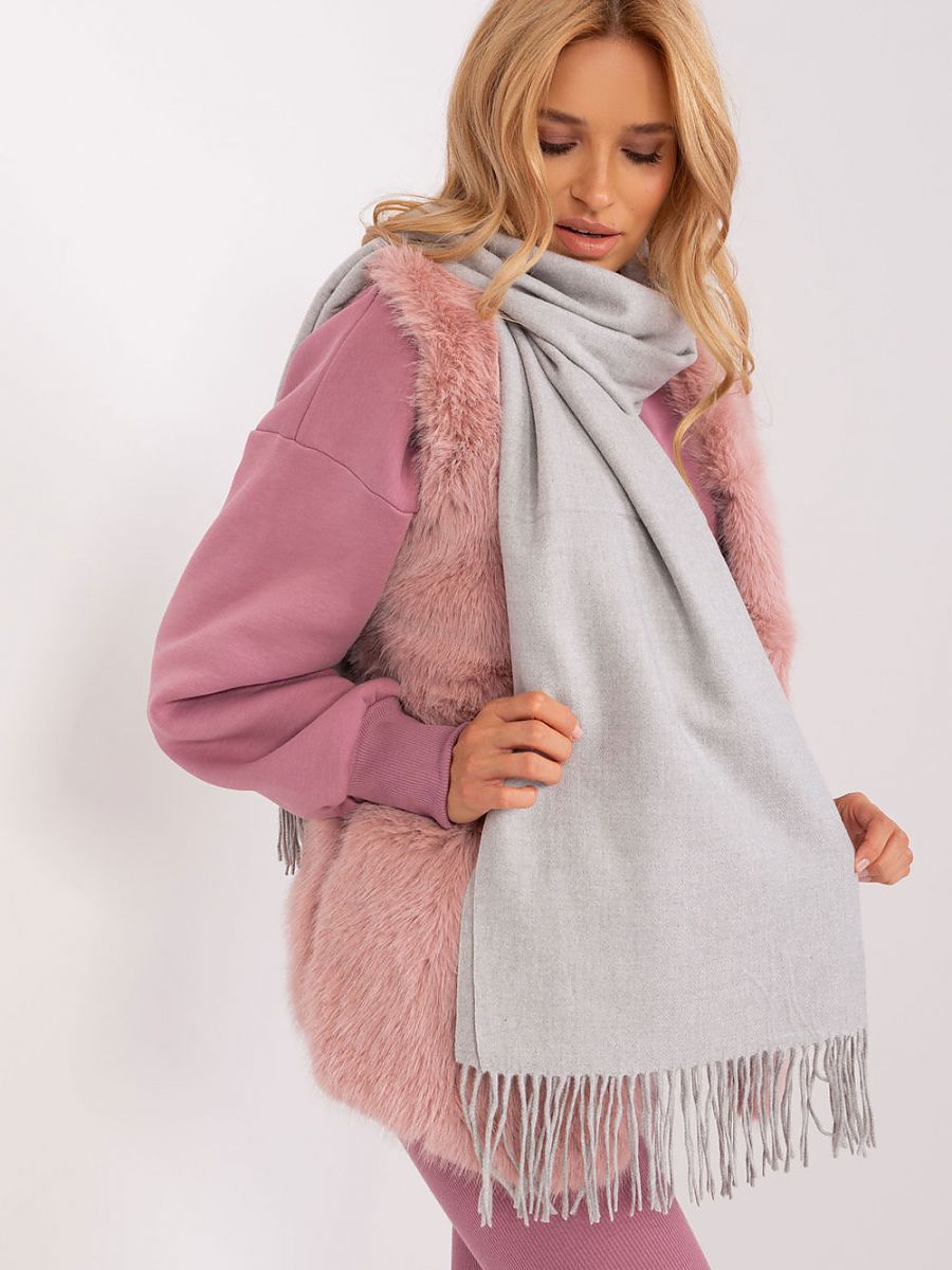  Shawl model 187613 AT 