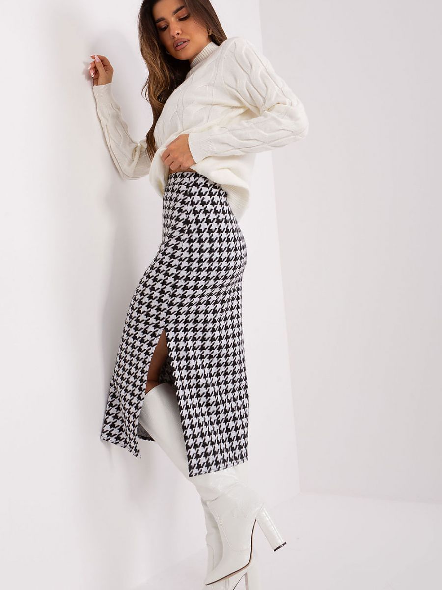  Skirt model 187757 Lakerta 