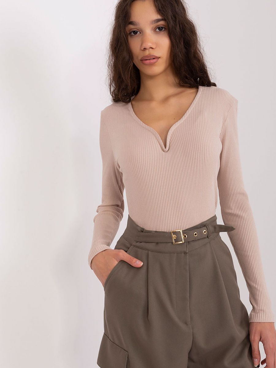  Blouse model 188144 BFG 