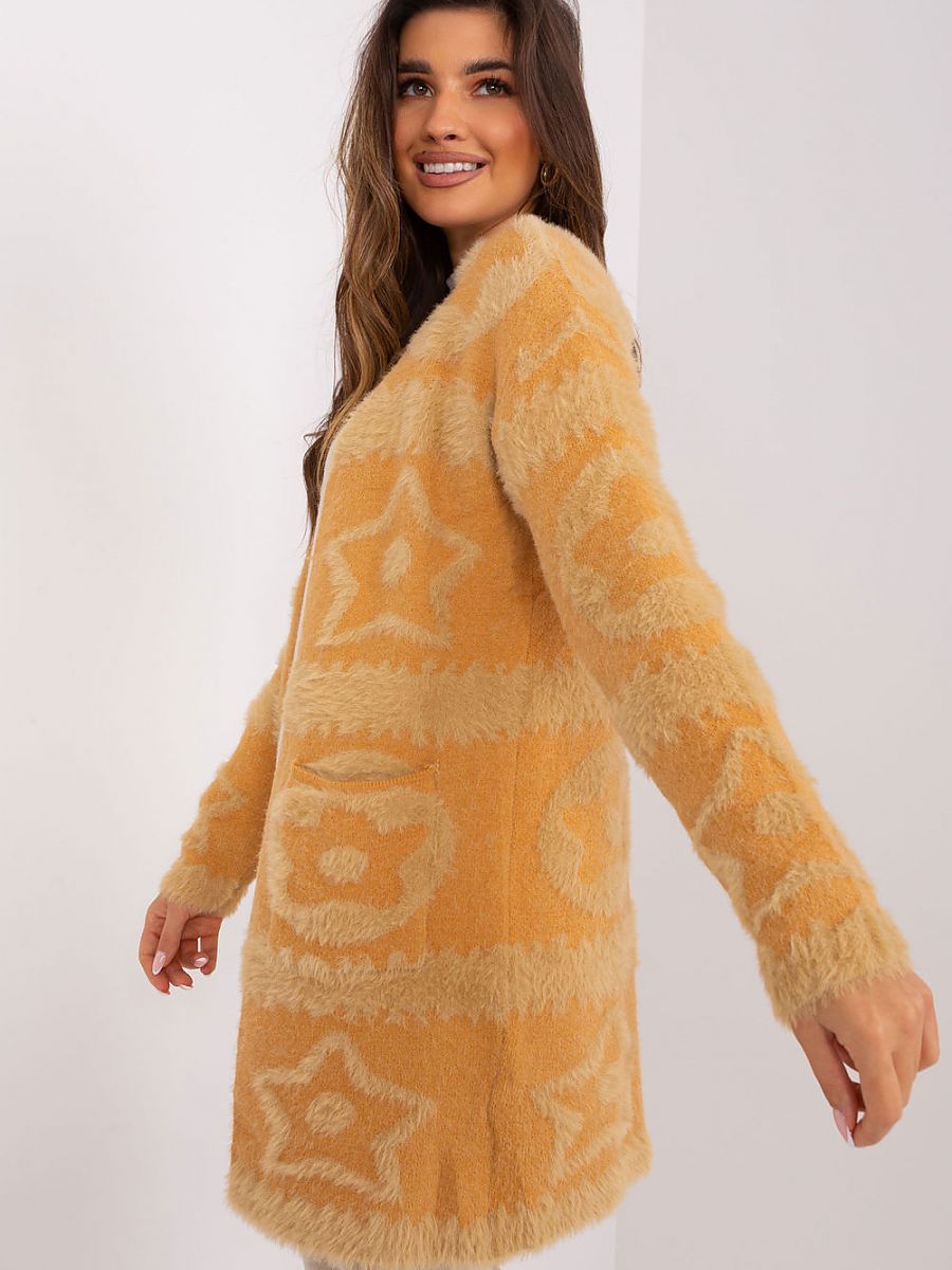  Cardigan model 189215 AT 