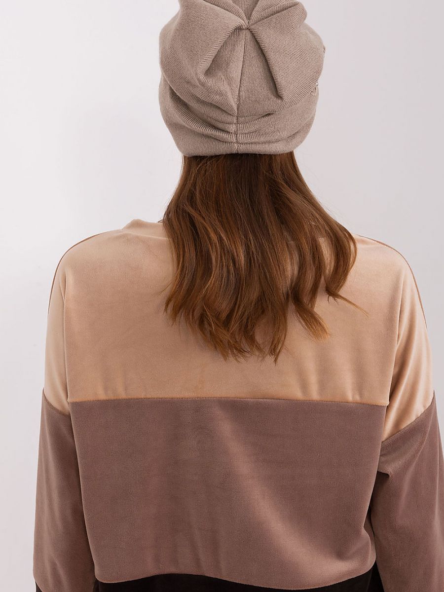  Cap model 189924 AT 